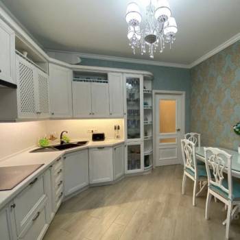 Сдается 2-х комнатная квартира, 78 м²