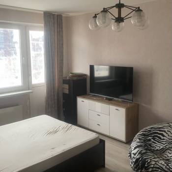 Сдается 1-комнатная квартира, 37 м²