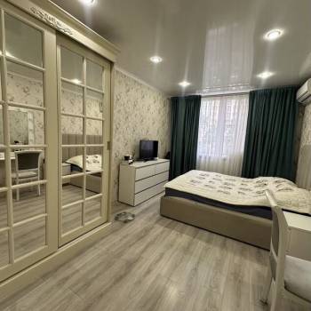 Продается 1-комнатная квартира, 37 м²