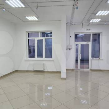 Сдается Нежилое помещение, 135 м²