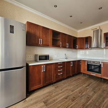 Сдается 2-х комнатная квартира, 70 м²