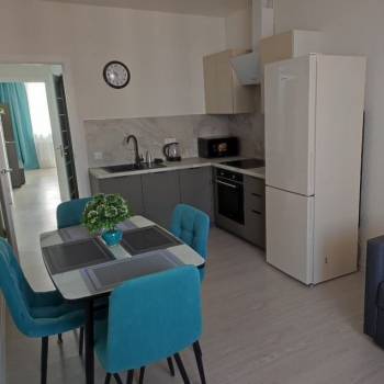 Сдается 1-комнатная квартира, 42 м²