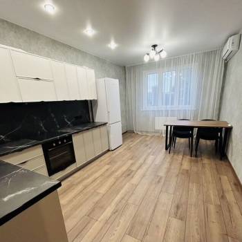 Сдается 2-х комнатная квартира, 61,6 м²