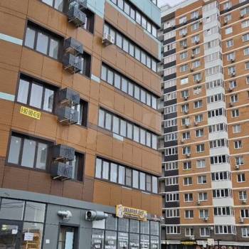 Сдается 1-комнатная квартира, 38 м²