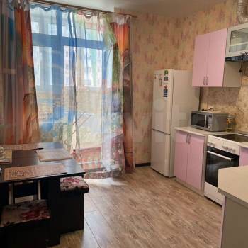 Сдается 1-комнатная квартира, 37 м²