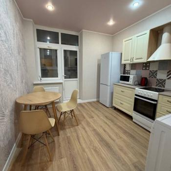 Сдается 1-комнатная квартира, 41 м²