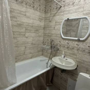 Продается 1-комнатная квартира, 32 м²