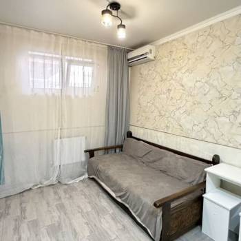 Продается 1-комнатная квартира, 16,5 м²