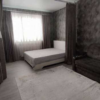 Сдается 1-комнатная квартира, 42 м²