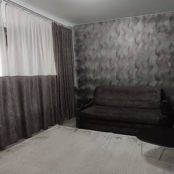 Сдается 1-комнатная квартира, 42 м²