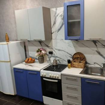 Продается 1-комнатная квартира, 42 м²