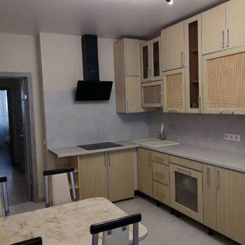 Сдается 2-х комнатная квартира, 72 м²