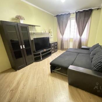 Сдается 1-комнатная квартира, 40 м²