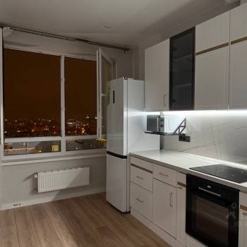 Сдается 1-комнатная квартира, 39 м²