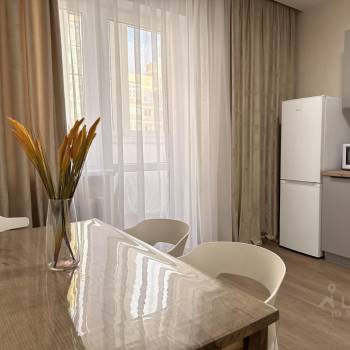 Сдается 1-комнатная квартира, 39 м²