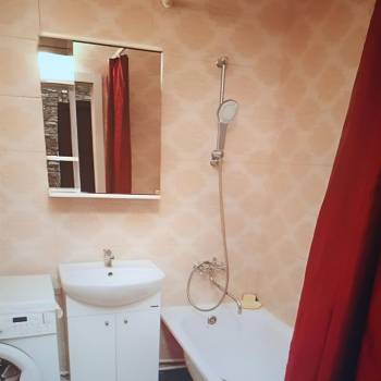 Сдается 2-х комнатная квартира, 65 м²