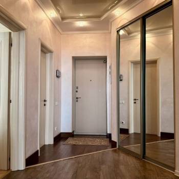 Сдается Многокомнатная квартира, 105 м²