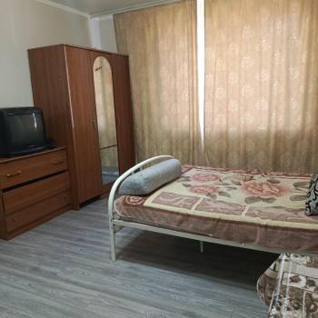 Продается 1-комнатная квартира, 37 м²