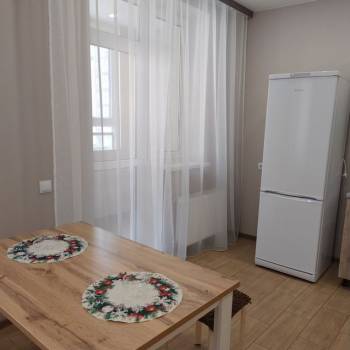 Сдается 1-комнатная квартира, 52 м²