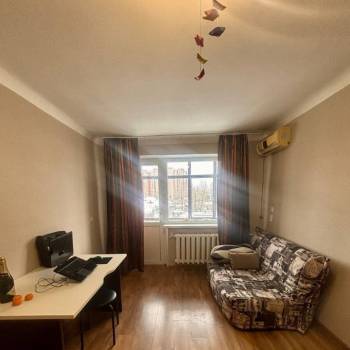 Продается 1-комнатная квартира, 29,8 м²