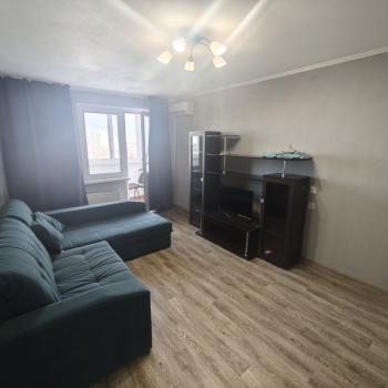 Сдается 2-х комнатная квартира, 70 м²