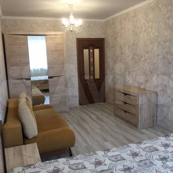 Сдается 1-комнатная квартира, 42 м²