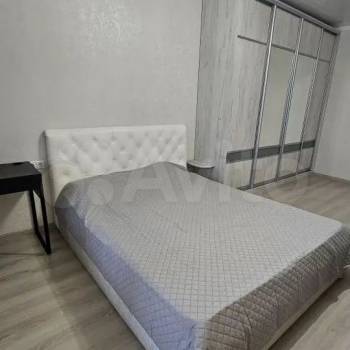 Сдается 1-комнатная квартира, 45 м²