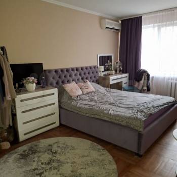 Продается 3-х комнатная квартира, 64 м²