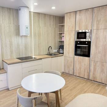 Продается 1-комнатная квартира, 40 м²