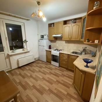 Сдается 1-комнатная квартира, 38 м²