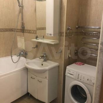 Сдается 1-комнатная квартира, 48 м²