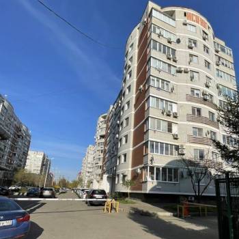 Сдается 1-комнатная квартира, 42 м²