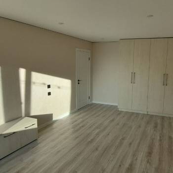 Сдается Многокомнатная квартира, 80 м²