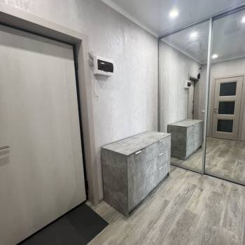 Сдается 1-комнатная квартира, 50 м²