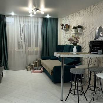 Продается 1-комнатная квартира, 44 м²