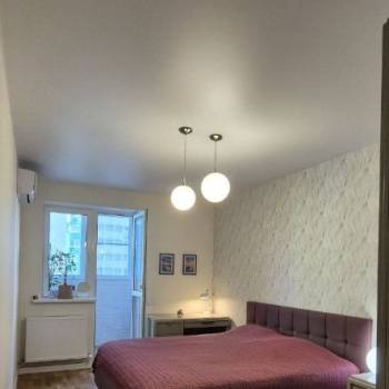 Продается 1-комнатная квартира, 47 м²