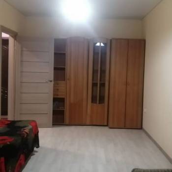 Сдается 1-комнатная квартира, 42 м²