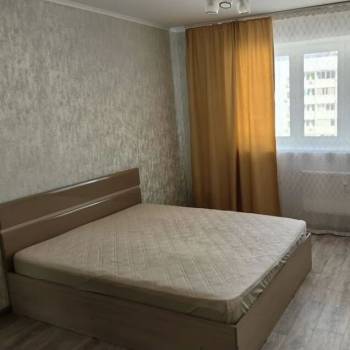 Сдается 1-комнатная квартира, 42 м²