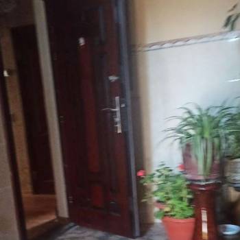 Продается Многокомнатная квартира, 60 м²