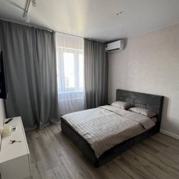 Сдается 1-комнатная квартира, 37 м²