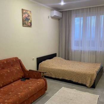 Сдается 1-комнатная квартира, 40 м²