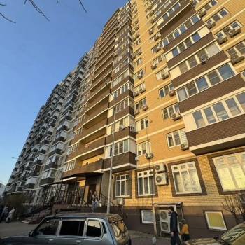 Сдается 1-комнатная квартира, 50 м²