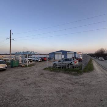 Сдается Нежилое помещение, 400 м²