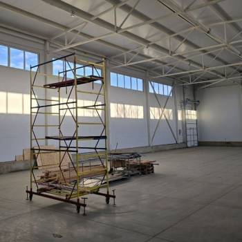 Сдается Нежилое помещение, 428 м²