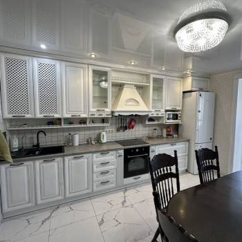 Сдается 2-х комнатная квартира, 75 м²