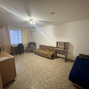 Сдается 1-комнатная квартира, 46,5 м²