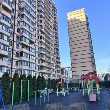 Продается 1-комнатная квартира, 40 м²