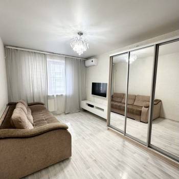 Продается 1-комнатная квартира, 31,9 м²