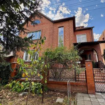 Продается Дом, 390,3 м²
