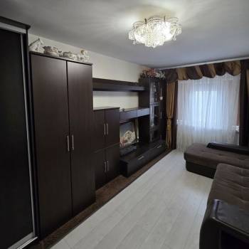 Продается 1-комнатная квартира, 37 м²